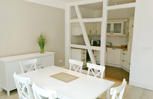 Amt Neuhaus Casa | Prados del valle del Elba, confortable casa de vacaciones con 2 apartamentos separados con 100 m² cada uno