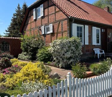 Lenzerwische Casa | Elbwiesenhaus mit schönen Garten
