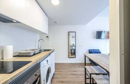 San Sebastian de los Reyes Apartamento | Elegant Studio with Private Terrace by RentitUP