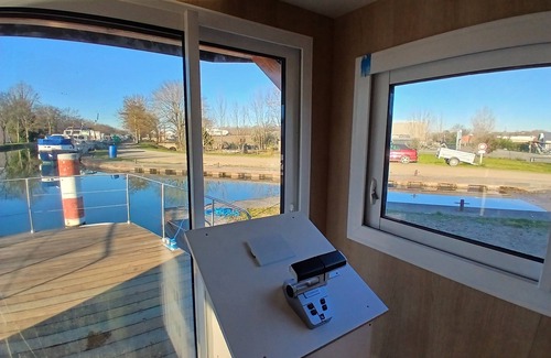 Castelsarrasin Alquiler De Eote | Electro-solar pleasure boat on the Canal de Garonne