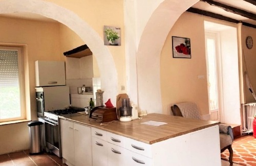 Voulmentin Casa | CASA CON ENCANTO10 / 12 PERS-BORDE DEL RÍO EN CASO VERDE