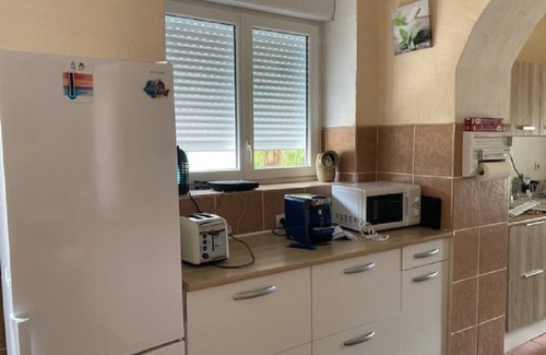 Voulmentin Casa | CASA CON ENCANTO10 / 12 PERS-BORDE DEL RÍO EN CASO VERDE