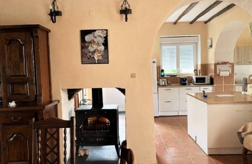 Voulmentin Casa | CASA CON ENCANTO10 / 12 PERS-BORDE DEL RÍO EN CASO VERDE