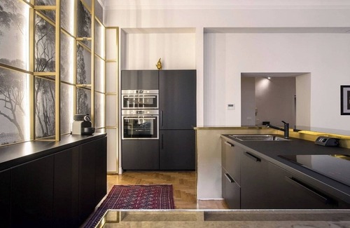 Repubblica Apartamento | ELEGANCE & JOY OF ROME LUXURY LIVING NEAR TREVI FOUNTAIN - UTTERLY MAGNIFICIENT