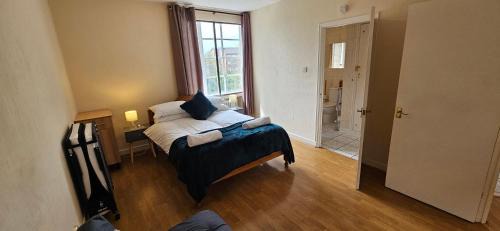 Brondesbury Park Apartamento | Elegant 1-Bed Flat, Sleeps 5, London NW6 - 5 mins to Jubilee, Bakerloo & Overground Lines