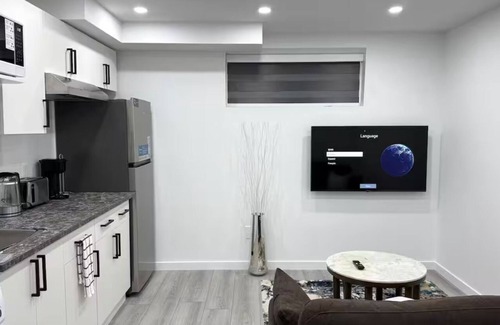 Winnipeg Apartamento | Trueserve Elegant 1-Bedroom Basement Suite