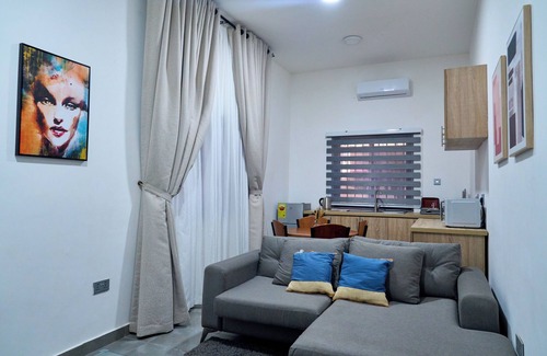Madina Apartamento | Elegant 1- Bed Urban Retreat