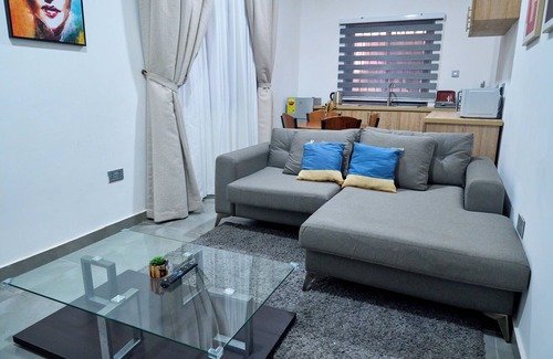 Madina Apartamento | Elegant 1- Bed Urban Retreat