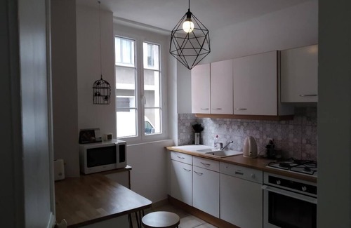 Aix-les-Bains City Center Casa | Elegant 110 m'apartment in a townhouse 400m from the city center of Aix