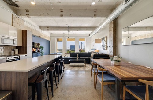 Downtown Dallas Apartamento | Elegant 1BD | DT Dallas | Sleeps 4 | Free Parking