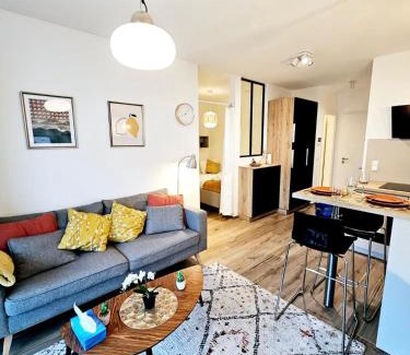 Cessange Apartamento | Elegant 1BR stay with terrace