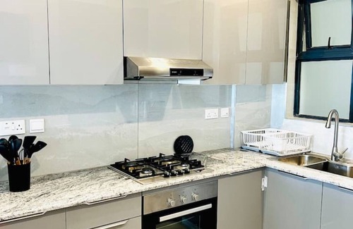 Westlands Apartamento | Elegant 2 bed Luxury suite with city view