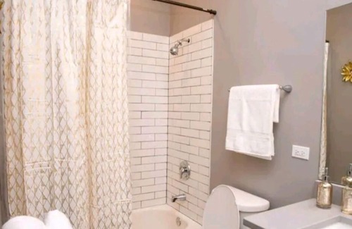 Grand Boulevard Apartamento | Elegant 2 Bedroom Apartment in Chicago - Perfect for a Memorable Stay