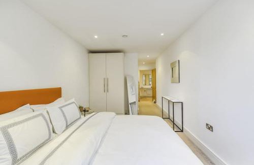 Highbury West Apartamento | Elegant 2-Bedroom Apartment with Balcony