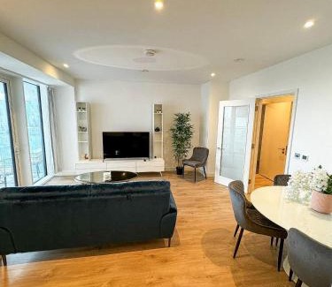 Grand Canal Dock Apartamento | Elegant 2 Bedroom Apartment in Grand Canal