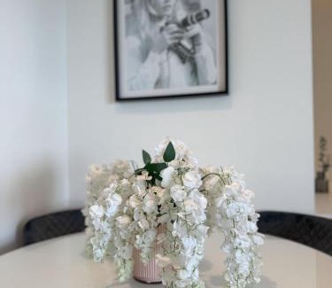 Grand Canal Dock Apartamento | Elegant 2 Bedroom Apartment in Grand Canal