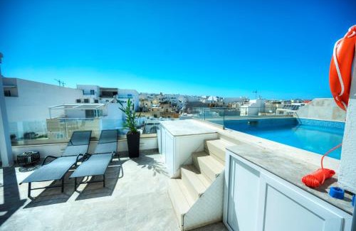 Tal-Ibrag Apartamento | Elegant 2 bedrooms, large sun terrace, pool GCAT1-1
