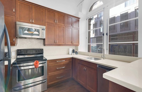 Old Montreal Apartamento | Elegant 2 level 3BD-3BA Old Mtl-Pool table&Parking