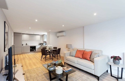 Kensington Apartamento | Elegant 2BD Apartment in Earls Court