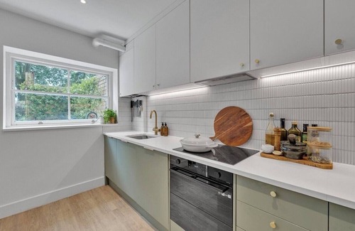 West Hampstead Apartamento | Elegant 2BD Flat with Garden, West Hampstead