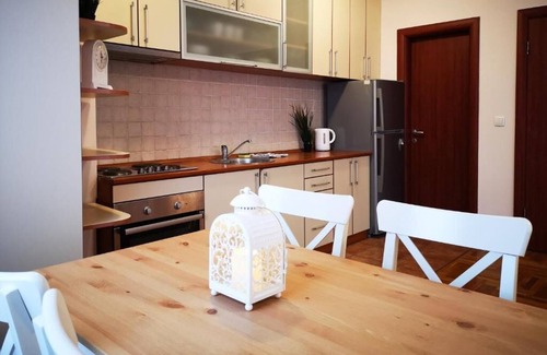 Novi Sad Apartamento | Elegant 2bedroom Downtown Suite