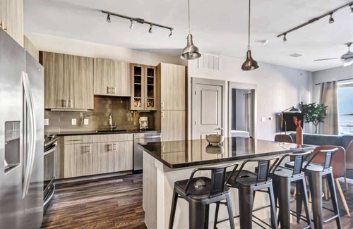 Collin County Apartamento | Elegant 2BR/2BA Retreat: Amenities Included