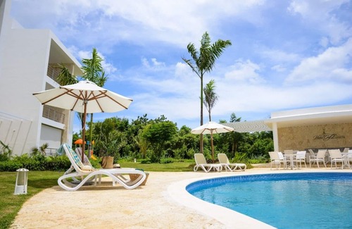 El Soco Apartamento | Elegant 2BR APT w/ PGA Golf, Pool & Beach Club