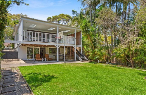 North Balgowlah Casa | Elegant 3-Bed Home with Games Room & Balcony