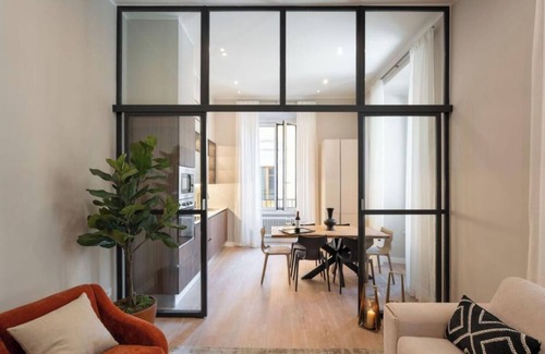 San Giovanni Apartamento | Elegant 3-Bedroom Apartment Overlooking Florence's Arcades