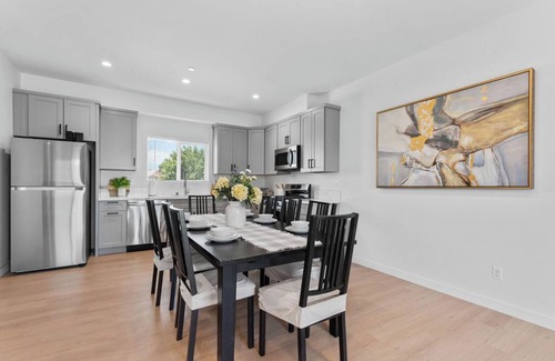 Upland Casa | Elegant 3-bedroom house in delightful Upland
