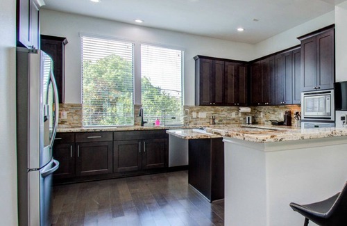Washington Ave./ Memorial Park Casa | Elegant 3BR 3.5Bath Home with Private Pool