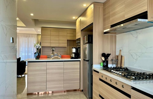 Lavington Apartamento | Elegant 3BR Apartment at 108 Riverside Drive