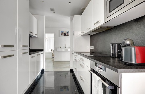 Chaillot Apartamento | Elegant 3BR Arc de Triomphe
