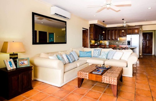 Playa Flamingo Condominio | Spectacular - spacious unit in Flamingo in front of the beach