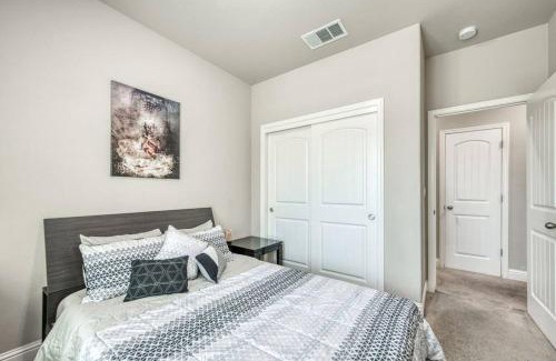 Roosevelt Casa | Elegant 3BR Home in Fresno