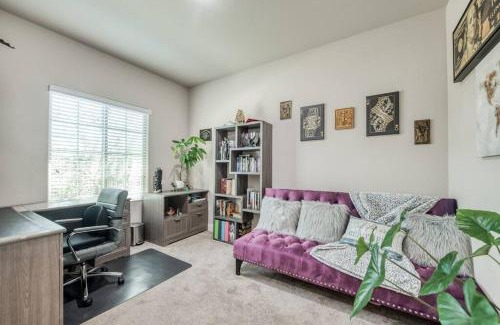 Roosevelt Casa | Elegant 3BR Home in Fresno
