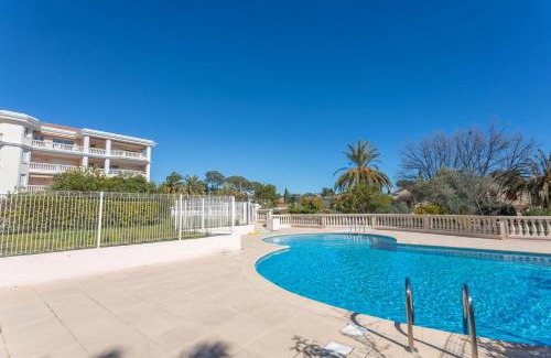 Saint-Raphael Apartamento | Elegant 45m² Piscine Terrasse