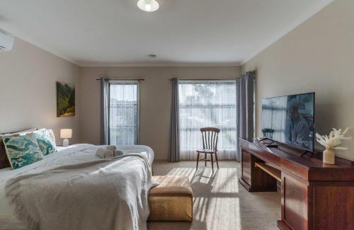 Point Cook Casa | Elegant 4BR Villa with 3 Living Rooms in PointCook