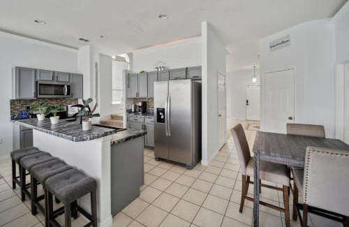Marbella Casa | Elegant 5BR Villa with Private Pool home