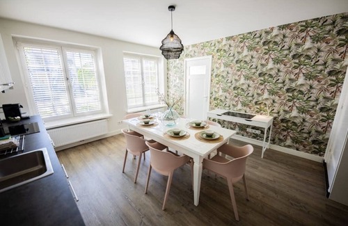 Binnenstad Apartamento | Elegant 75m² Two-Bedroom Apartment (SD-23-G)