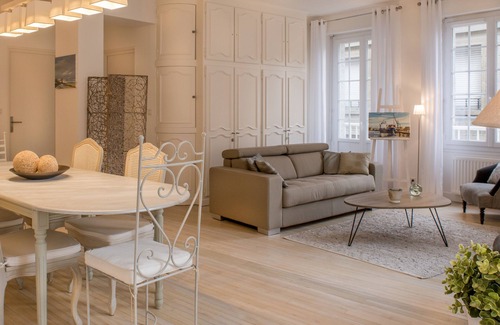 Intra Muros Apartamento | Cita 76m2 elegante y brillante en el corazón de las murallas. 2 Dormitorios 2 Baños