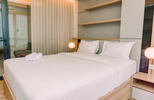 Pinang Apartamento | Elegant and Comfort 1BR at The Smith Alam Sutera Apartment By Travelio