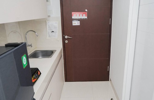 Pinang Apartamento | Elegant and Relaxing Studio Apartment at Springwood Residence