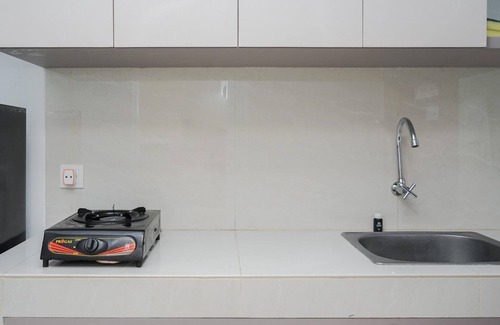 Pinang Apartamento | Elegant and Relaxing Studio Apartment at Springwood Residence