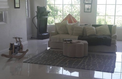 Montego Bay Cabaña | Elegante y espaciosa casa de 2 dormitorios en exclusiva comunidad cerrada