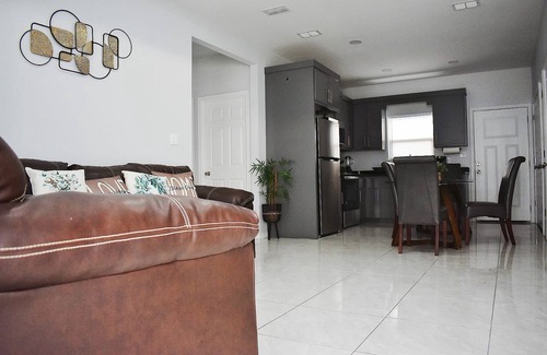 Weslaco Apartamento | Elegant Apartment 10 min to Mercedes Outlets