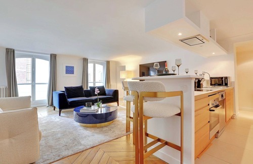 Champs-Elysees Apartamento | Elegante apartamento - 2hab/6p - Avenida Montaigne