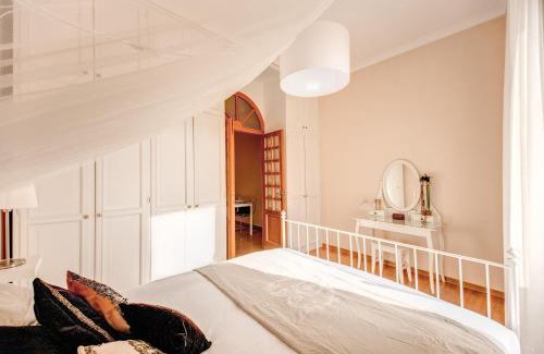 Campitelli Apartamento | Elegant Apartment Behind the Colosseum