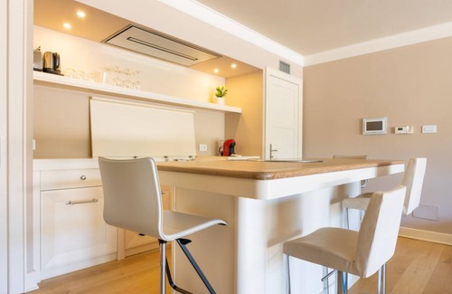 Perugia Apartamento | Umbrian Retreat: Elegant Apartment with Pool