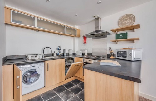 Northampton Apartamento | Elegant Apartment in City Centre Fast Wifi Smart TV Access to Communal Gym and Terrace